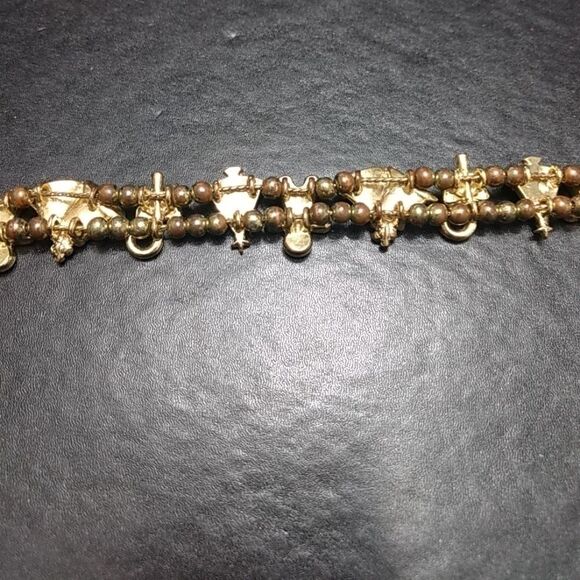 Vintage Avon gold tone holiday charm bracelet - Picture 6 of 8